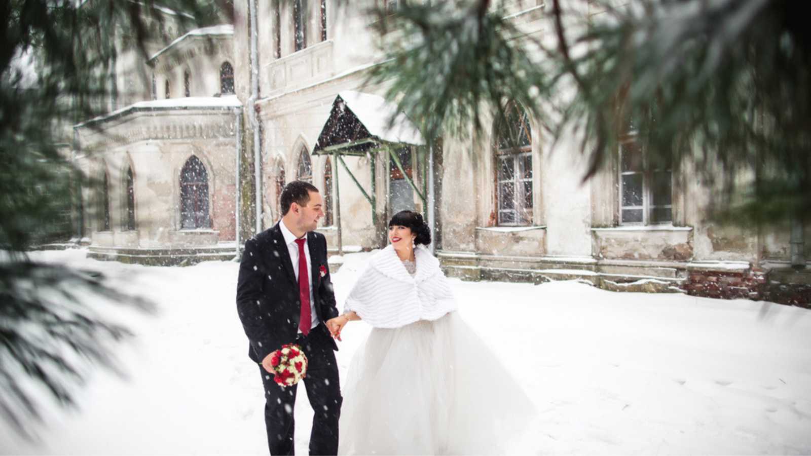 Wedding winter, bride and groom walking at winter wedding day