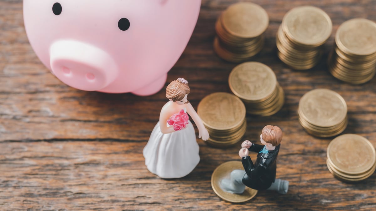 Saving Money on a Wedding