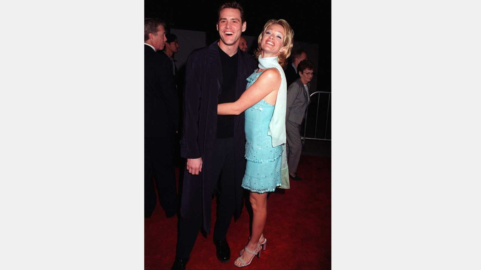 18MAR97: Actor JIM CARREY & actress wife LAUREN HOLLY at the premiere of his new movie, "Liar Liar" at Universal Studios. Pix: PAUL SMITH